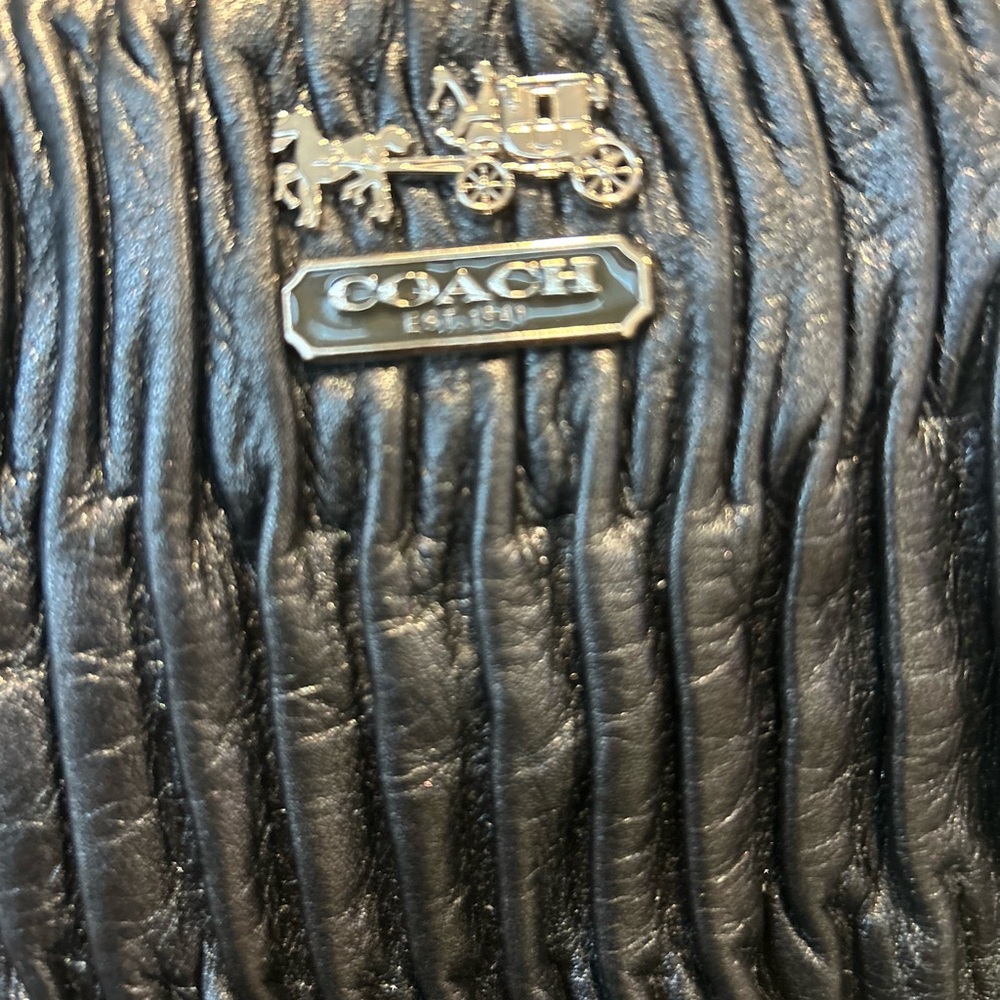 Coach Madison Gathered Leather Satchel EUC - Picture 8 of 11